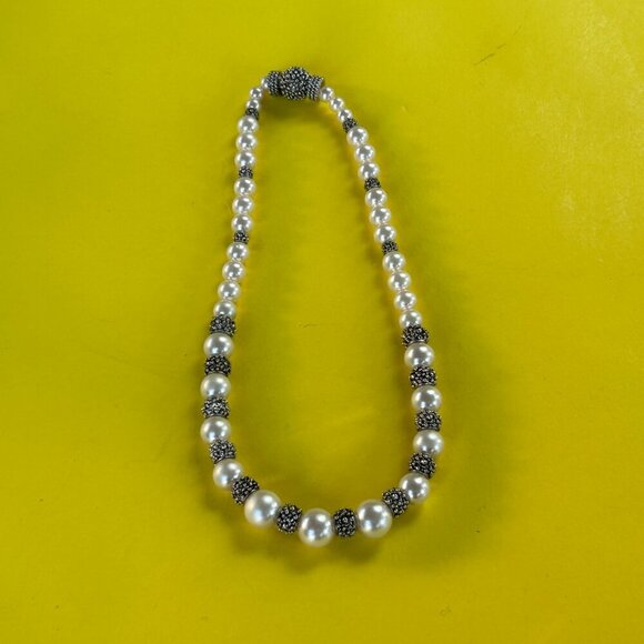Faux Pearl Silver Bead Magnetic Clasp 16" Necklace - Picture 3 of 8